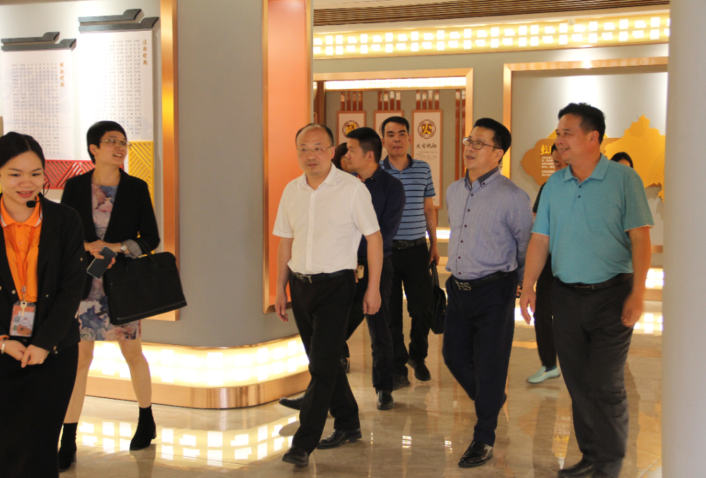 #園區(qū)動態(tài)#云浮市云安區(qū)副區(qū)長陳偉權一行蒞臨衍生健康醫(yī)藥產業(yè)園參觀調研